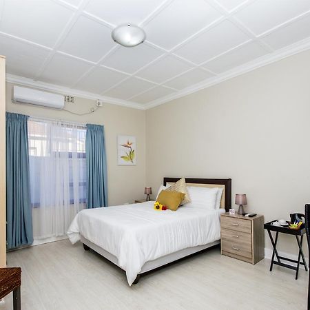 Walmer Villiers Self Catering Puerto Elizabeth Exterior foto